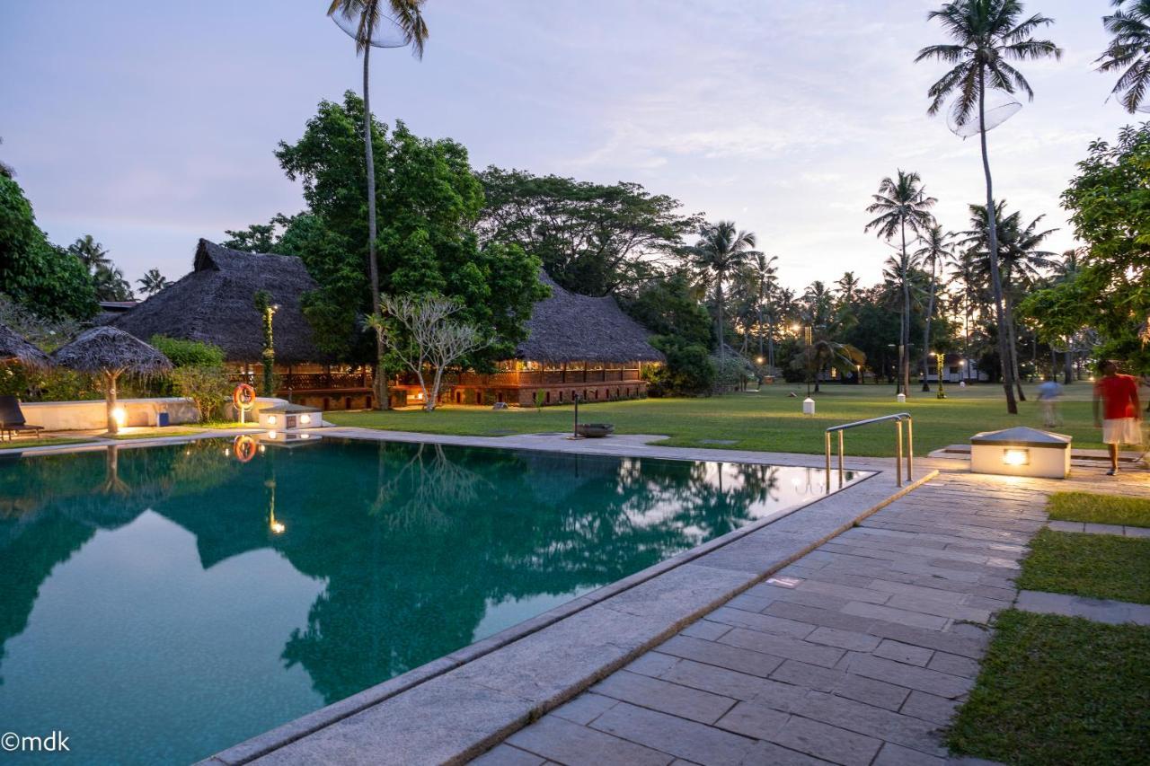 Marari Beach Resort Alleppey - A Cgh Earth Experience Марарикулам Экстерьер фото