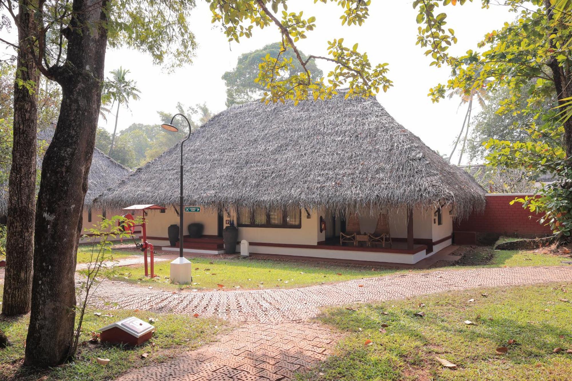 Marari Beach Resort Alleppey - A Cgh Earth Experience Марарикулам Экстерьер фото