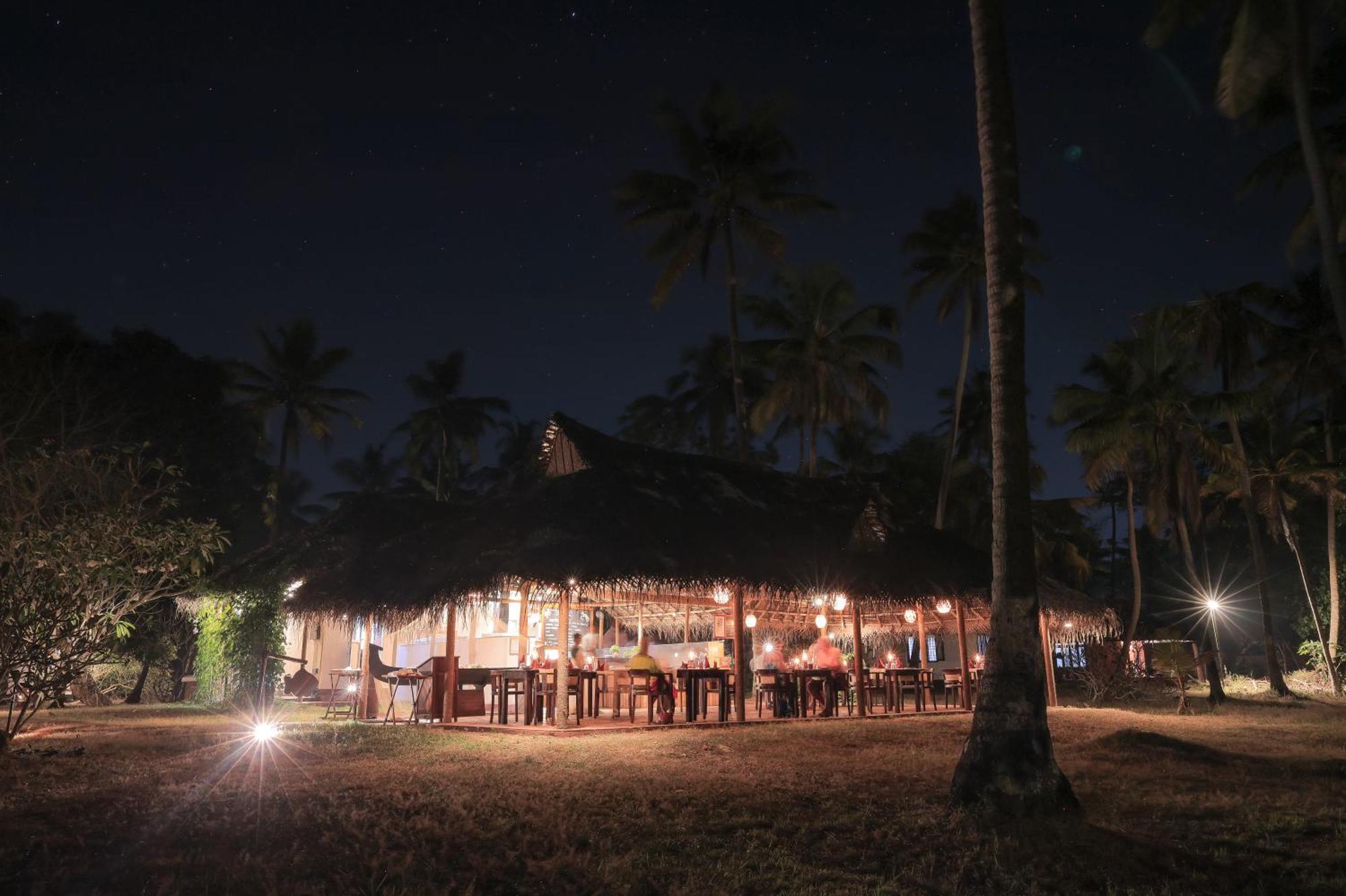 Marari Beach Resort Alleppey - A Cgh Earth Experience Марарикулам Экстерьер фото