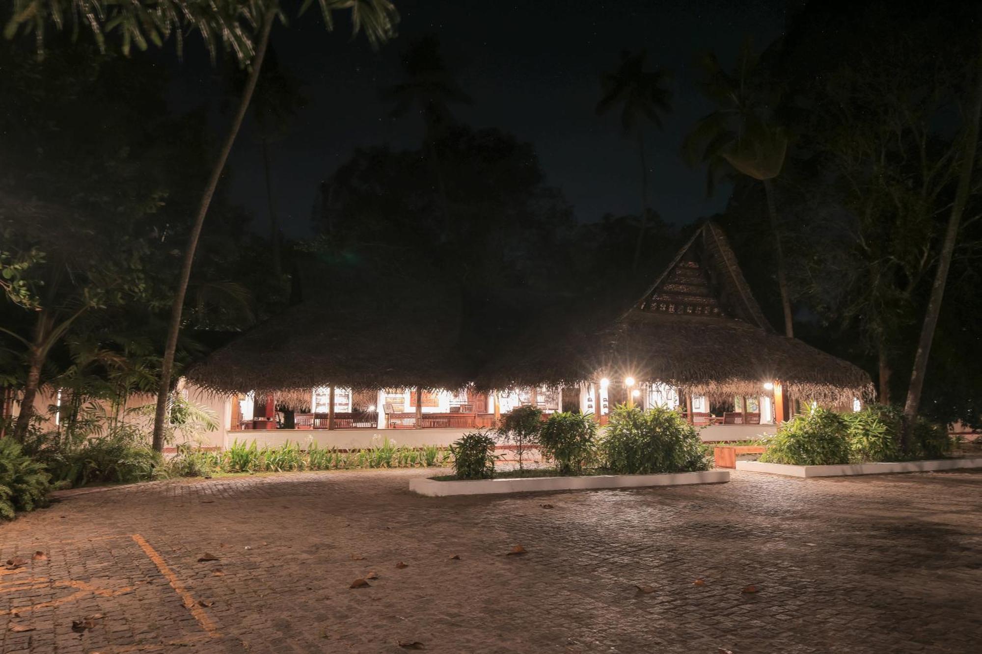 Marari Beach Resort Alleppey - A Cgh Earth Experience Марарикулам Экстерьер фото