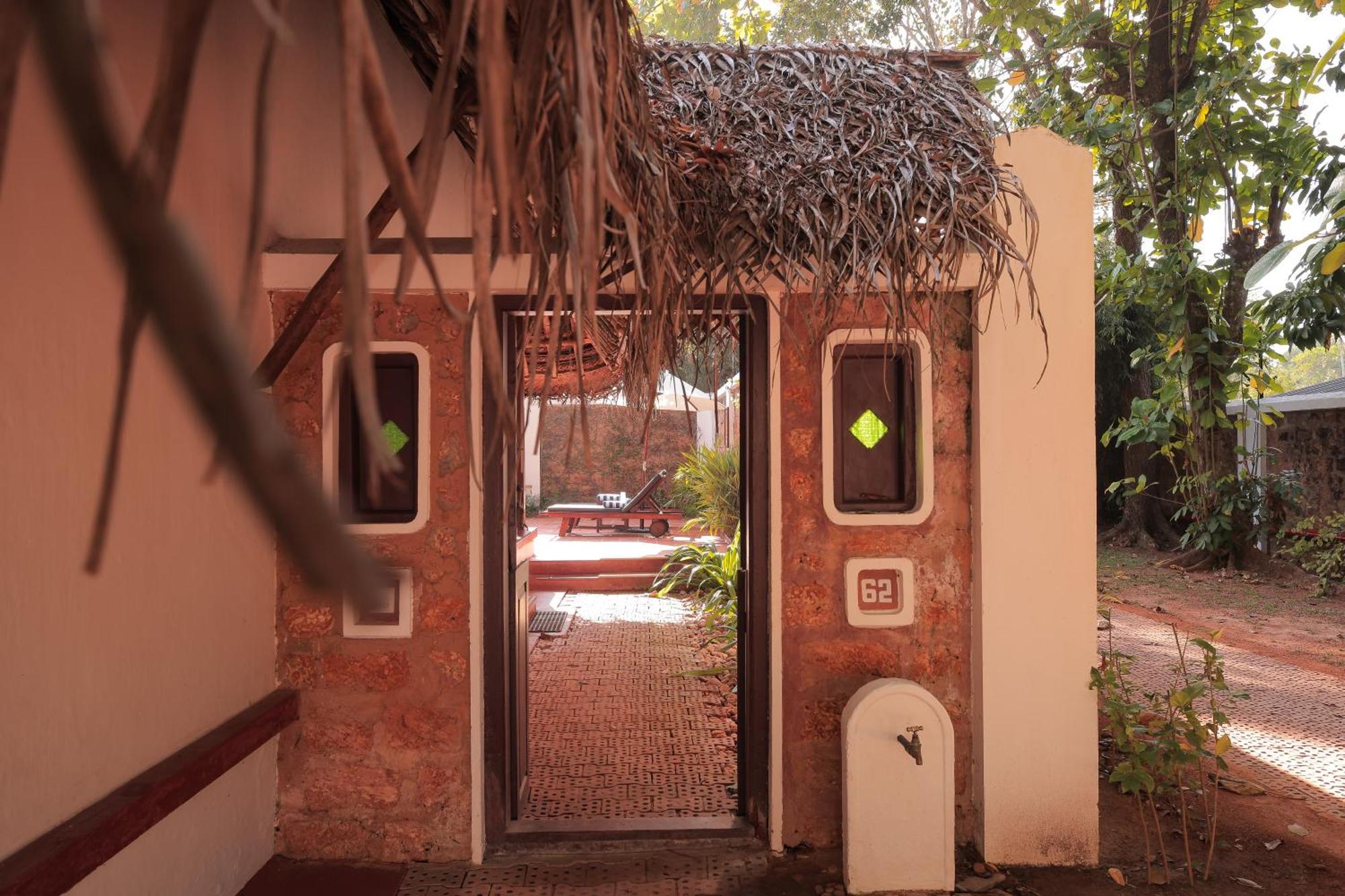 Marari Beach Resort Alleppey - A Cgh Earth Experience Марарикулам Экстерьер фото